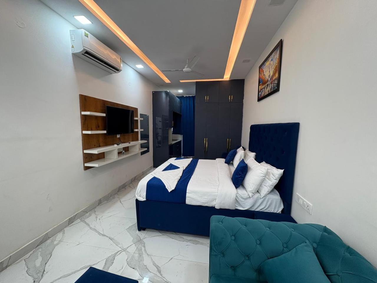 Pacific Inn Eco Central Gurgaon Luaran gambar