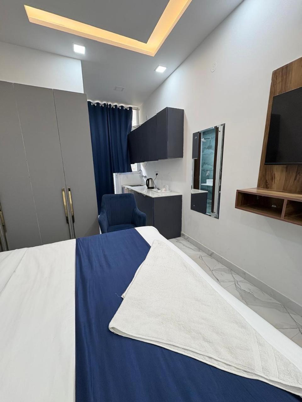 Pacific Inn Eco Central Gurgaon Luaran gambar