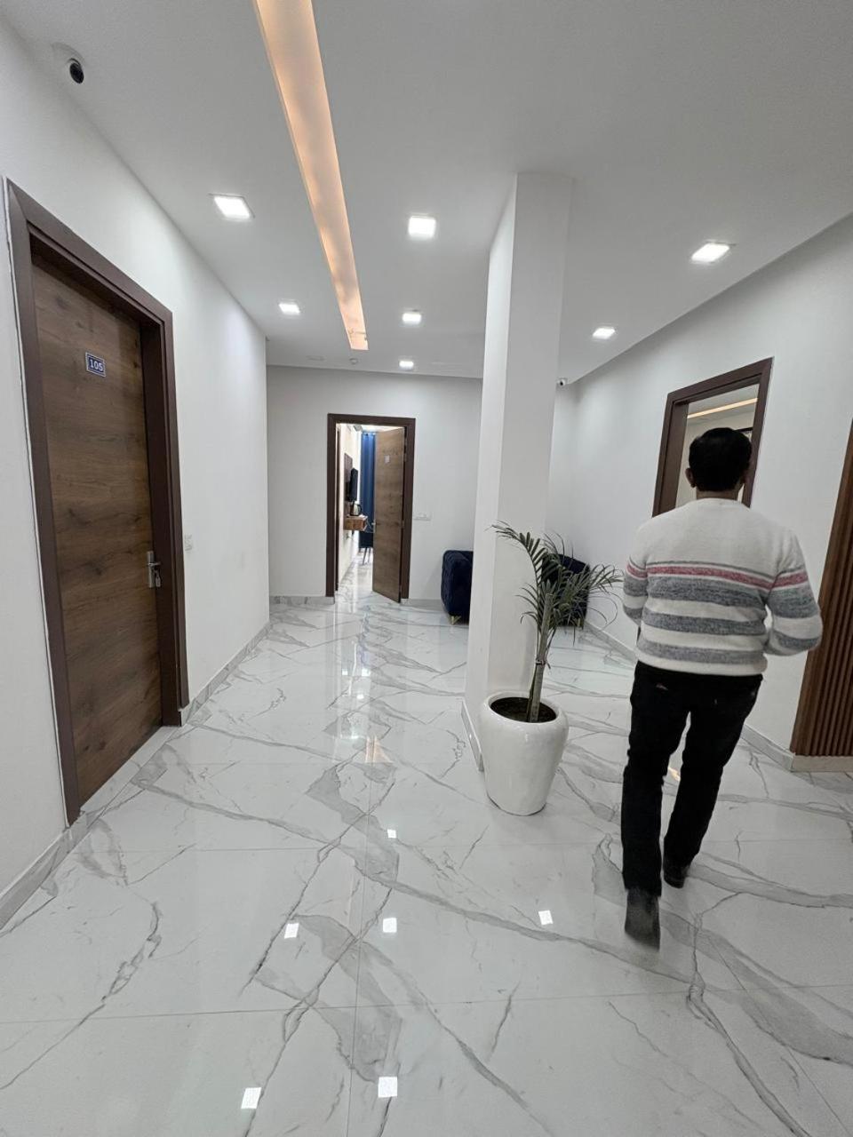 Pacific Inn Eco Central Gurgaon Luaran gambar