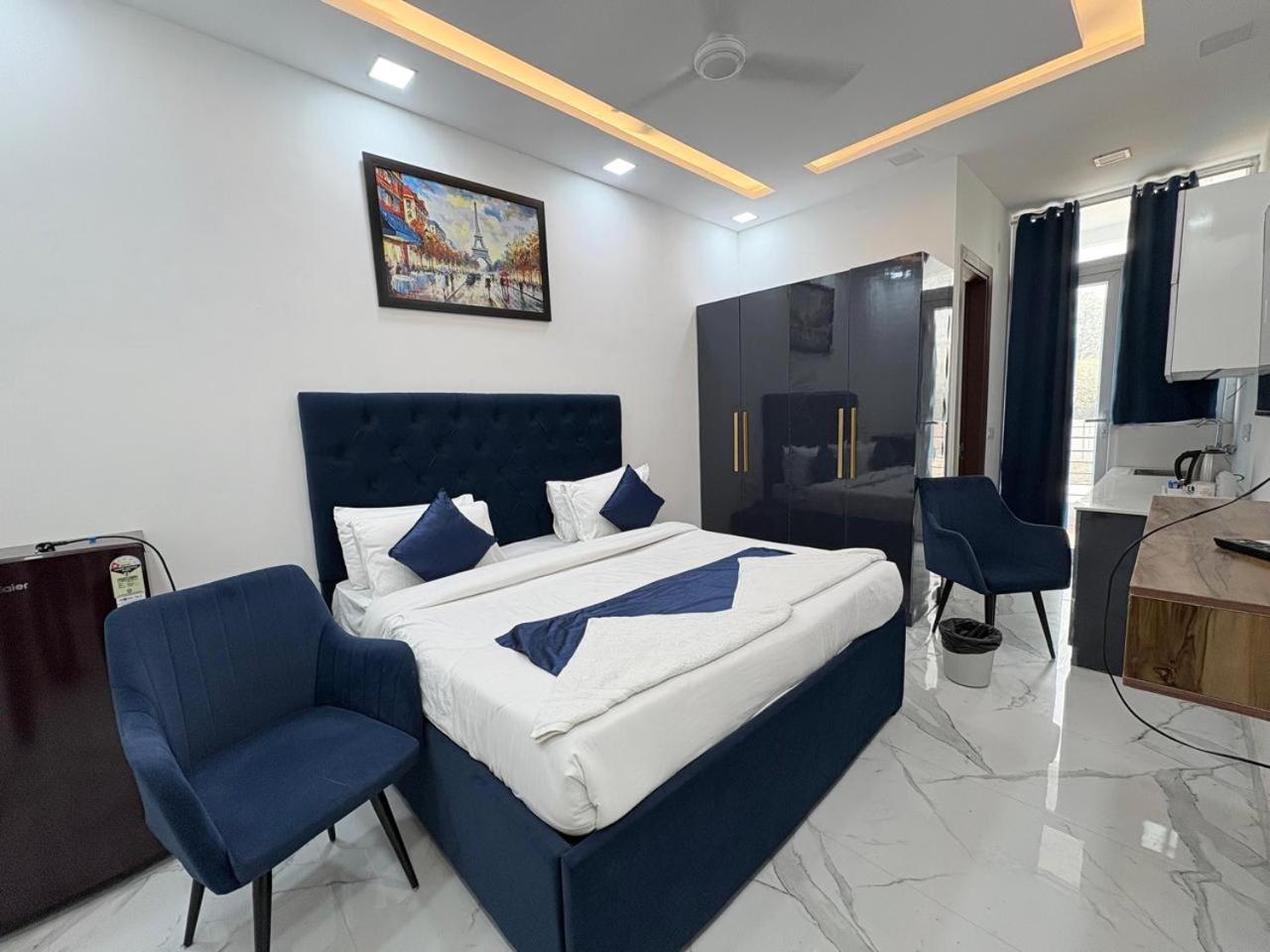 Pacific Inn Eco Central Gurgaon Luaran gambar