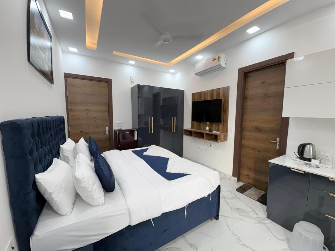 Pacific Inn Eco Central Gurgaon Luaran gambar