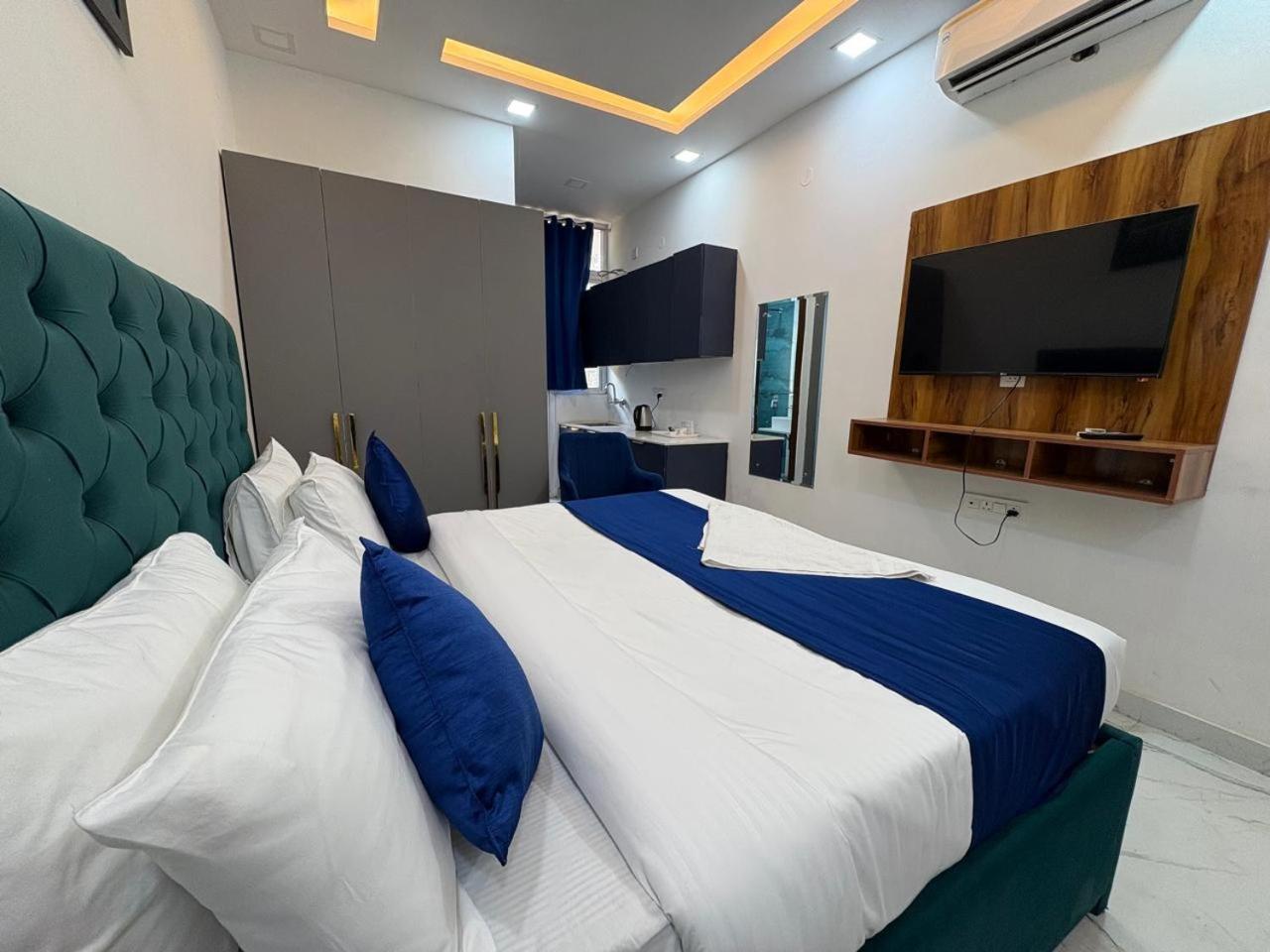 Pacific Inn Eco Central Gurgaon Luaran gambar