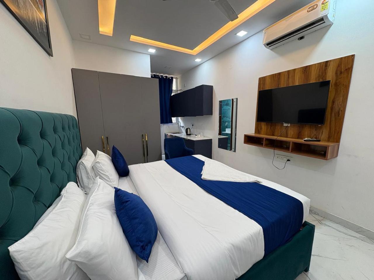 Pacific Inn Eco Central Gurgaon Luaran gambar