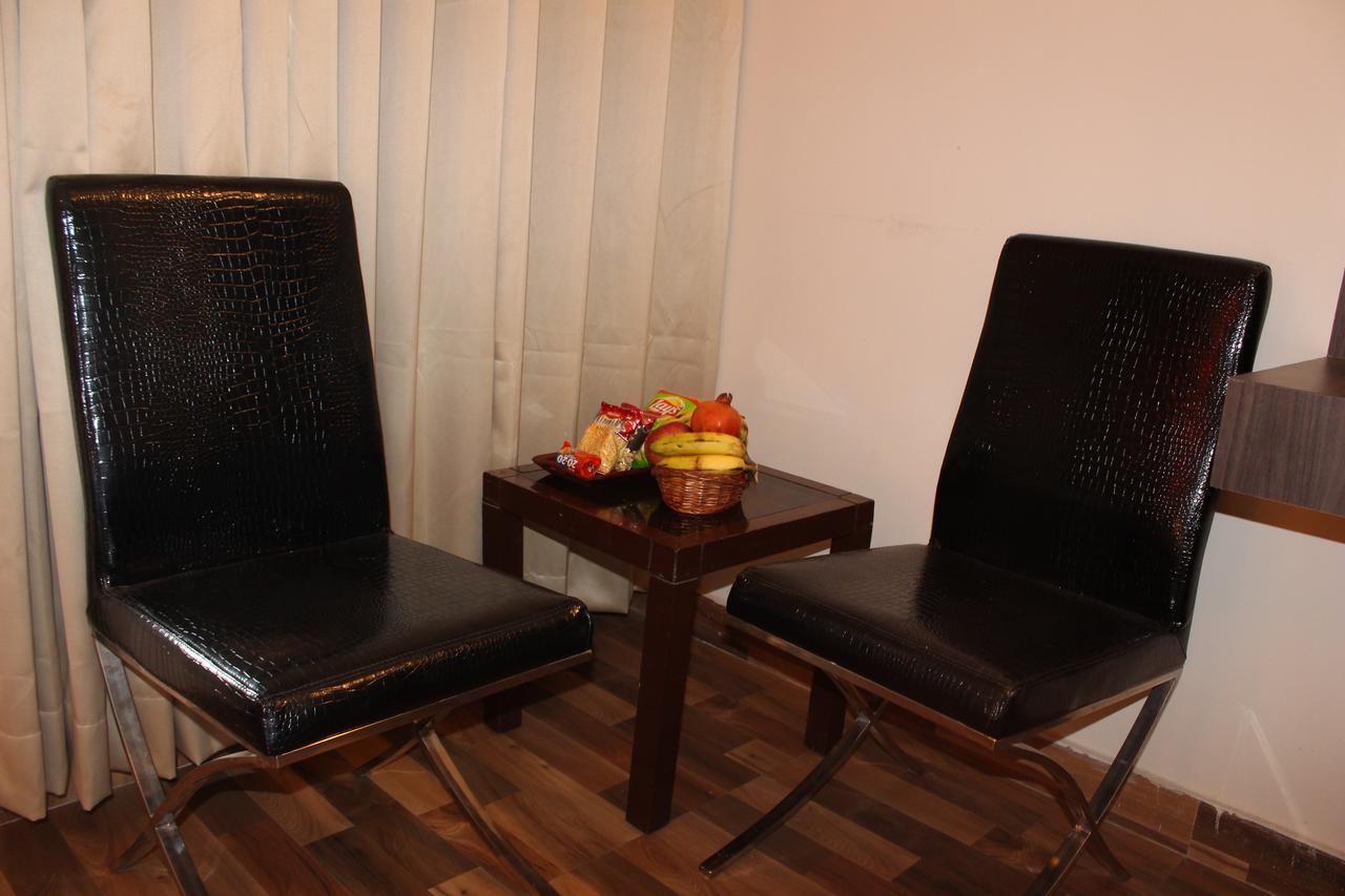 Pacific Inn Eco Central Gurgaon Luaran gambar