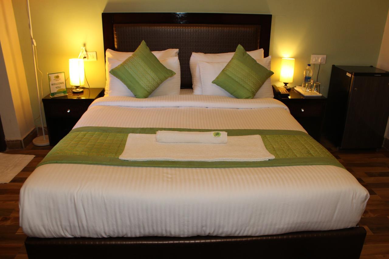 Pacific Inn Eco Central Gurgaon Luaran gambar